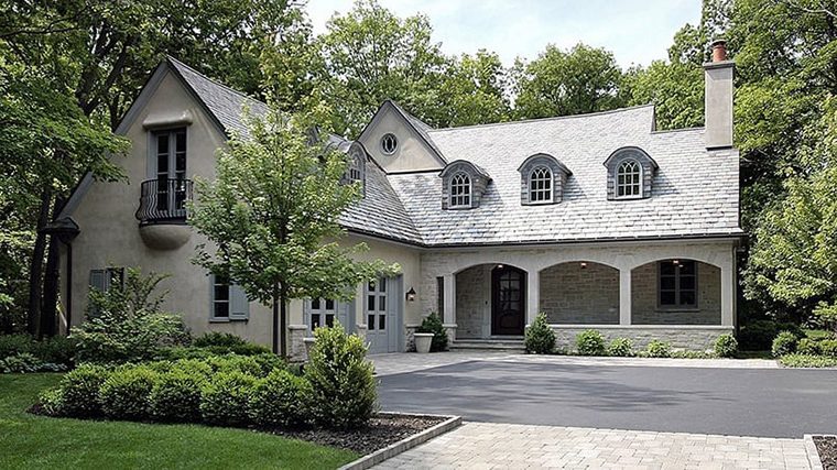 Front-photo-of-luxury-home